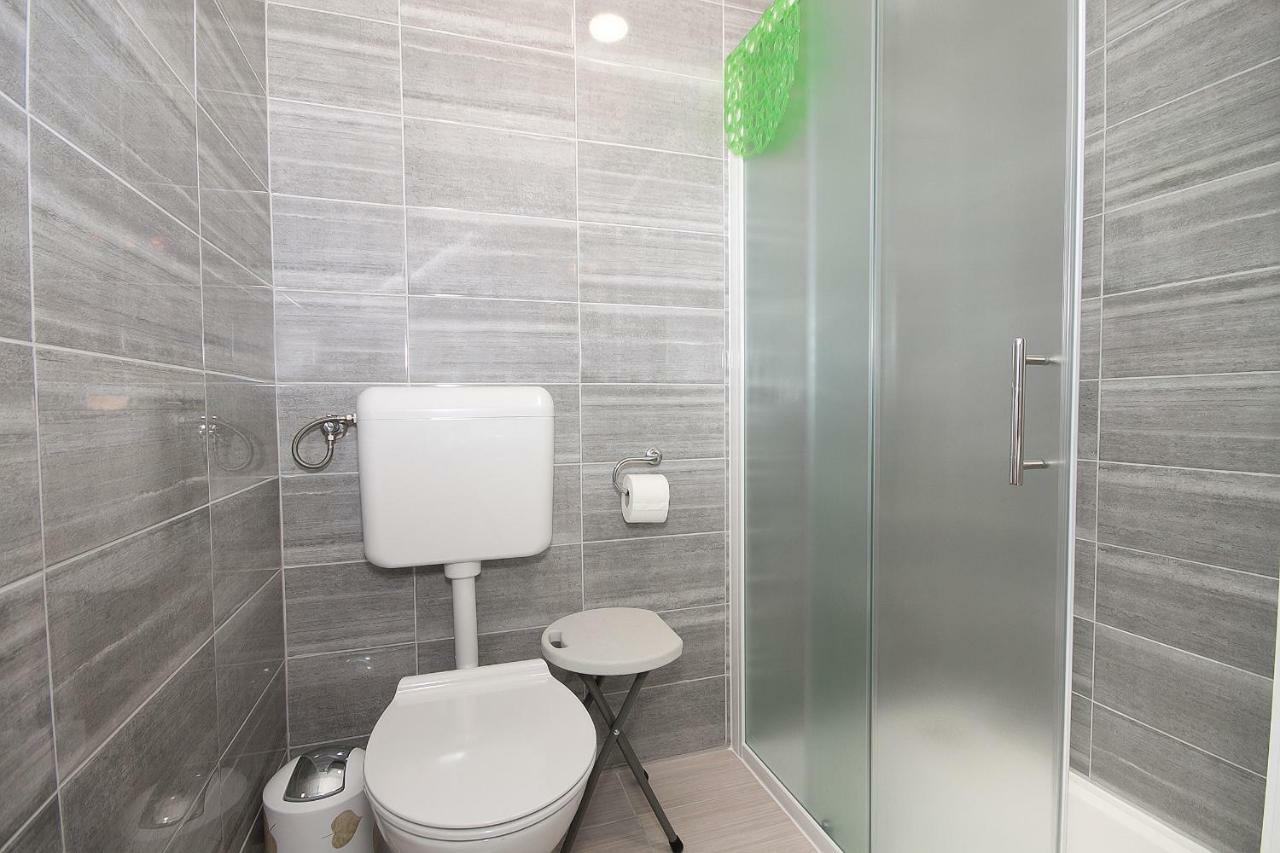 Apartment Josipa Seliste Dreznicko Exteriör bild